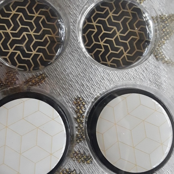 8 Count Basic But Classy Patterned Office Magnets - Picture 3 of 5